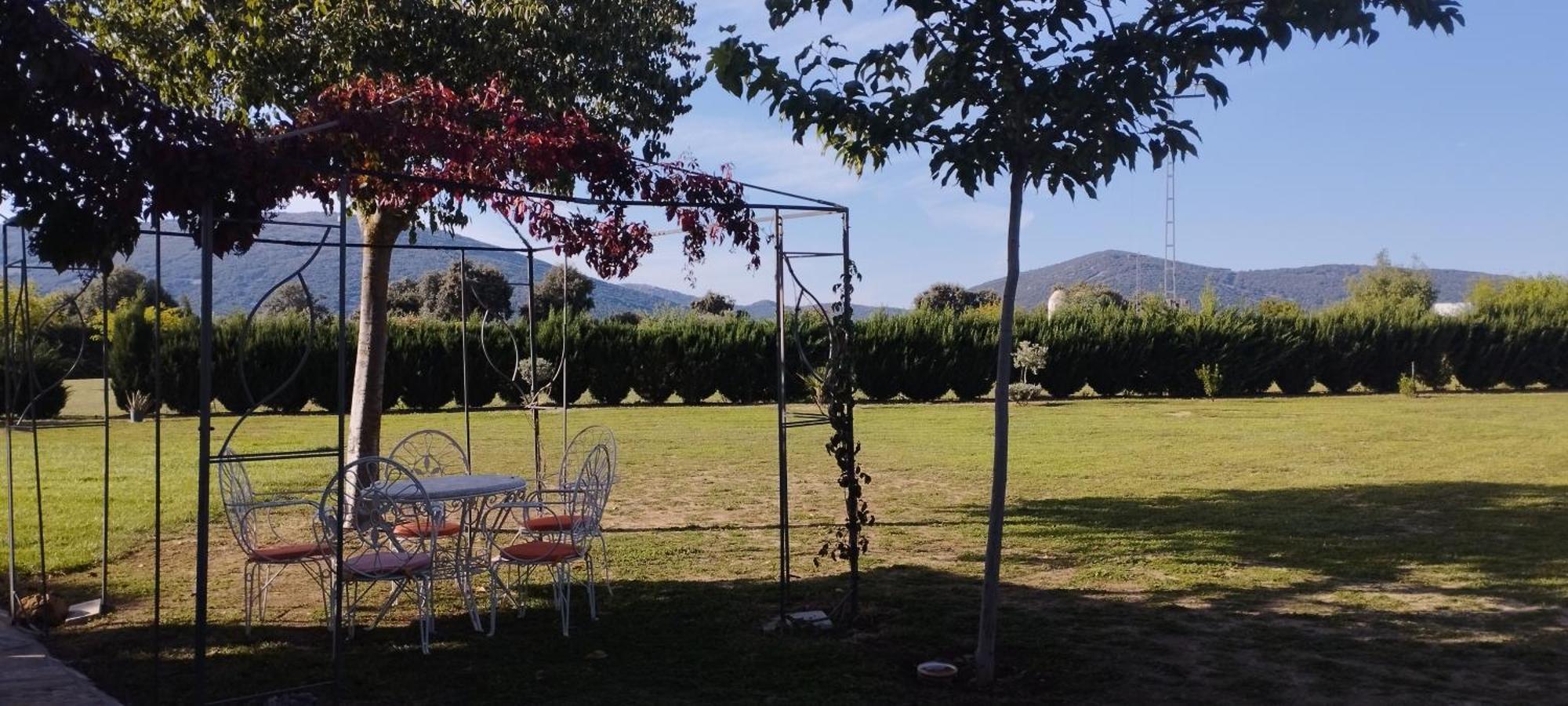 Finca Los Pajaros Cerca De Puy Du Fou Toledo Navahermosa  Exterior foto